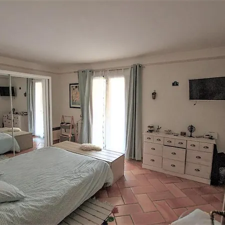 Maison Avec Piscine Privee Et Jardin Vue Montagnes *