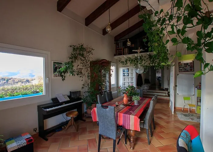 Maison Avec Piscine Privee Et Jardin Vue Montagnes Los Masos